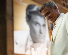 Cinegiornale.net jay-kelly-george-clooney-nel-trailer-del-nuovo-film-di-noah-baumbach-220x180 Jay Kelly: George Clooney nel trailer del nuovo film di Noah Baumbach News  