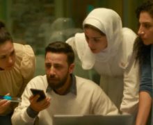 Cinegiornale.net the-voice-of-hind-rajab-e-il-grido-daiuto-di-una-bambina-che-non-si-puo-dimenticare-220x180 The Voice of Hind Rajab è il grido d’aiuto di una bambina che non si può dimenticare News Recensioni  