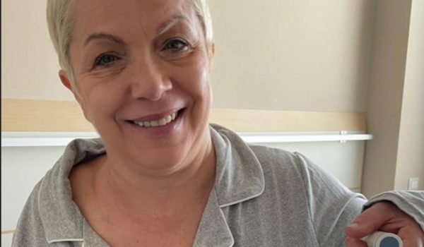 Cinegiornale.net nuovo-incubo-per-rosanna-banfi-la-malattia-ricompare-dopo-16-anni-la-foto-dallospedale-fa-il-giro-del-web-600x350 Nuovo incubo per Rosanna Banfi: la malattia ricompare dopo 16 anni, la foto dall’ospedale fa il giro del web Gossip News  