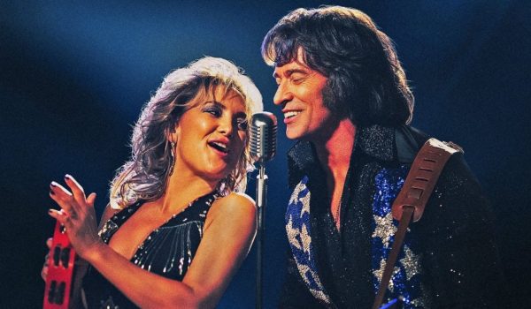 Cinegiornale.net chi-erano-davvero-mike-e-claire-sardina-la-storia-vera-dietro-song-sung-blue-600x350 Chi erano davvero Mike e Claire Sardina? La storia vera dietro Song Sung Blue Cinema News  