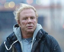 Cinegiornale.net mickey-rourke-lattore-lancia-una-campagna-gofundme-per-evitare-lo-sfratto-220x180 Mickey Rourke: l’attore lancia una campagna GoFundMe per evitare lo sfratto News  