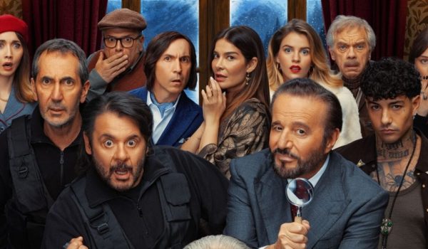 Cinegiornale.net agata-christian-delitto-sulle-nevi-la-recensione-del-film-di-eros-puglielli-con-christian-de-sica-600x350 Agata Christian – Delitto sulle nevi: la recensione del film di Eros Puglielli con Christian De Sica News Recensioni  
