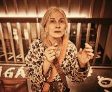 Cinegiornale.net venezia-79-lars-von-trier-torna-nel-suo-regno-con-una-terza-stagione-folle-220x180 Venezia 79 | Lars Von Trier torna nel suo Regno con una terza stagione folle News Serie-tv  